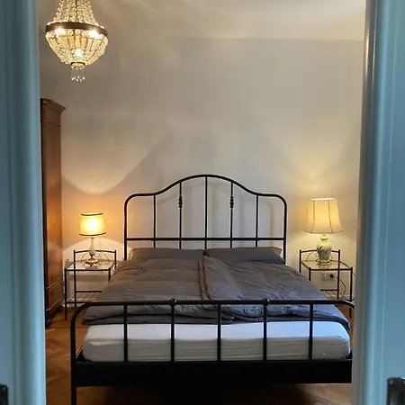 Apartment Ganze Mit Garten
