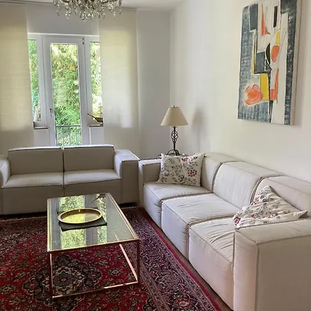 Apartment Ganze Mit Garten