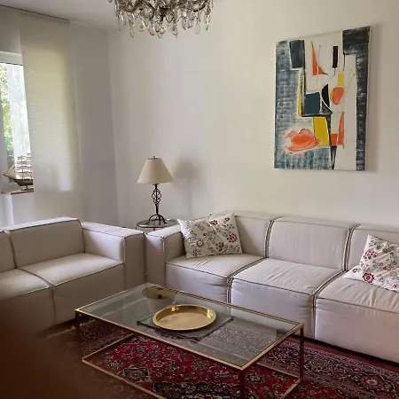 Daire Ganze Mit Garten *