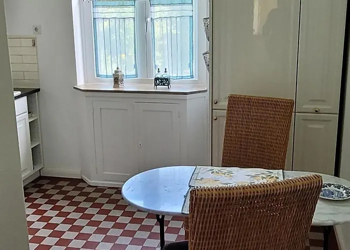 Daire Ganze Mit Garten Bremen